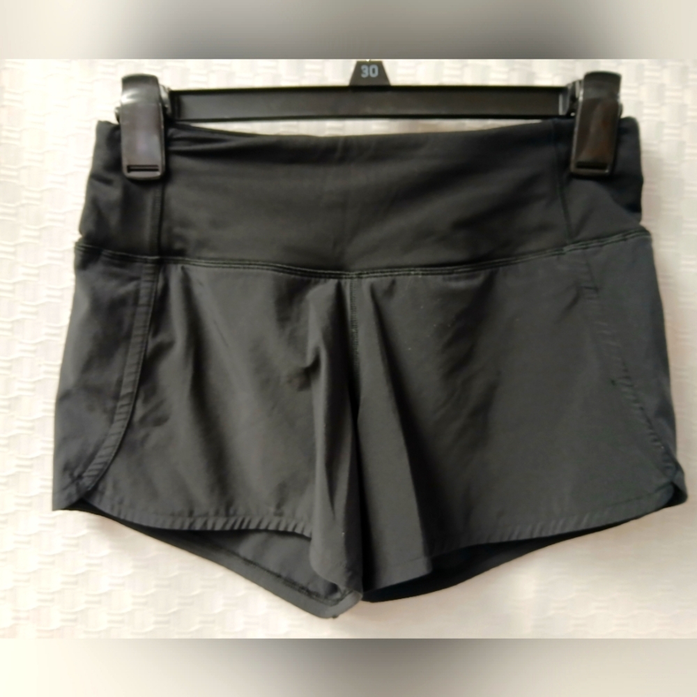 Lululemon Athletica Black Athletic Shorts Sleek Design
